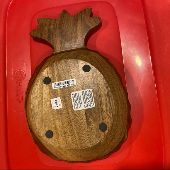 Wooden pineapple - Picture 3 of 5